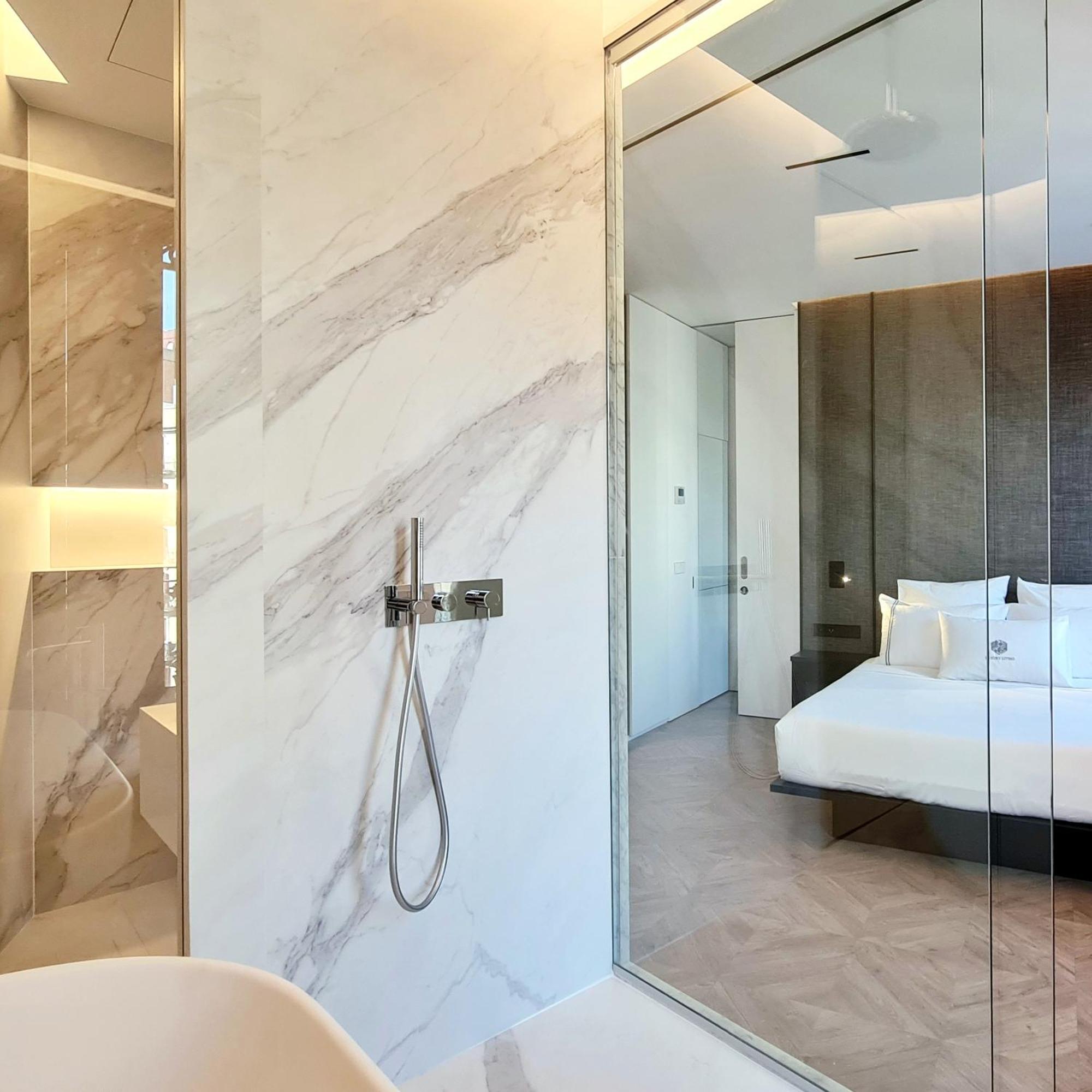 Elegant Minimalist Retreat In *